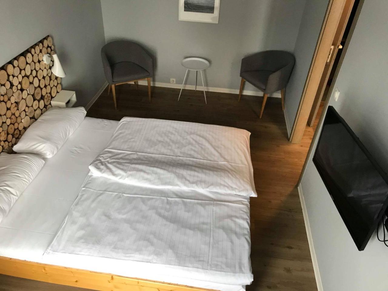 Zimmervermietung Ahrensboker Hof Ngoại thất bức ảnh